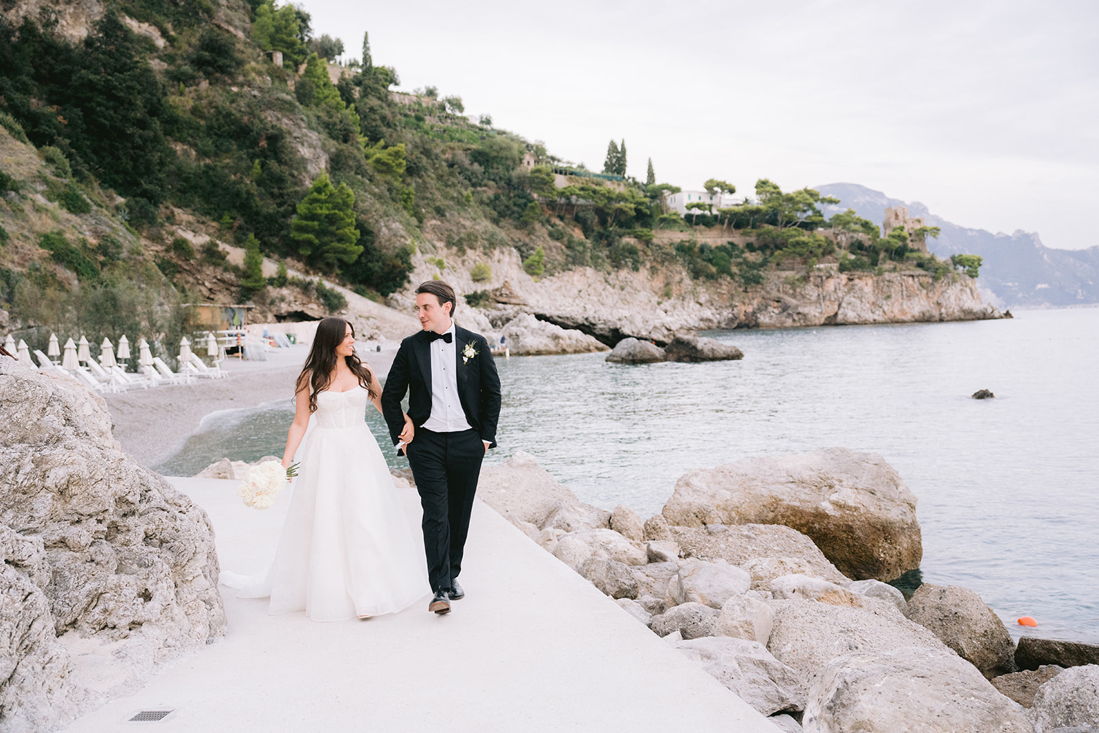 Andrea Gallucci - Destination Wedding Photographer- Amalfi Coast Positano Santorini Barcellona Rome Ravello Paris New York bride and groom photos with beautiful Italian backdrops