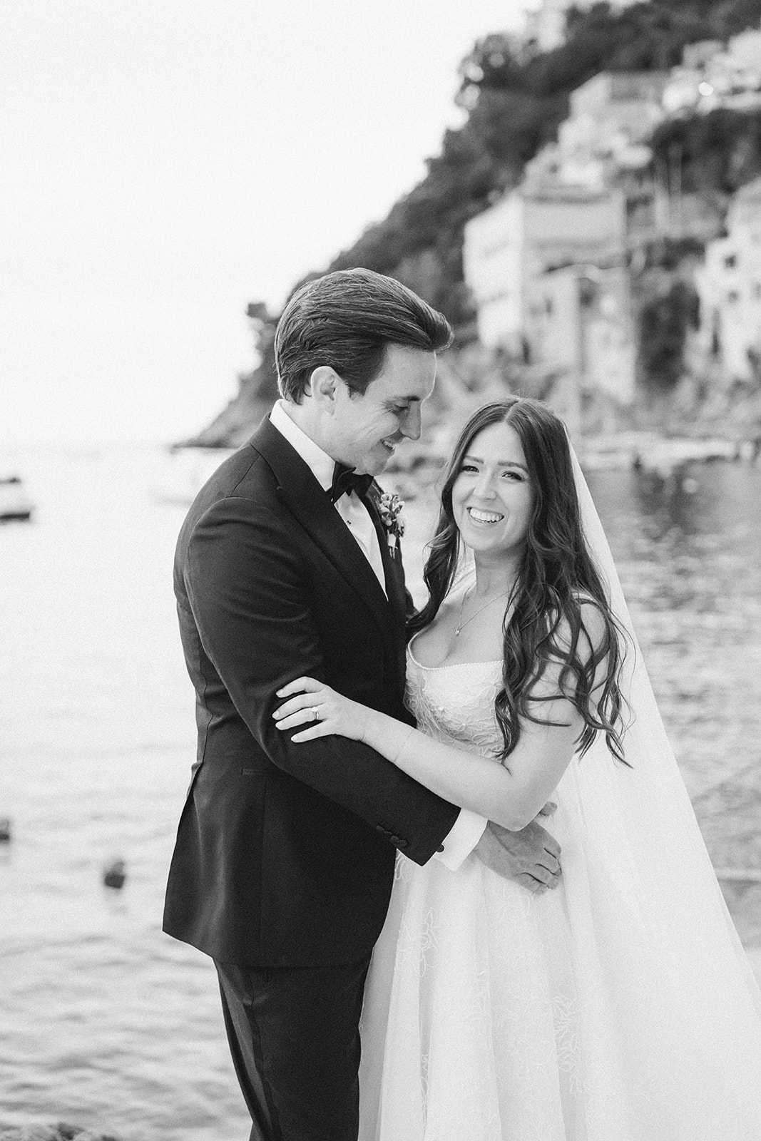 Andrea Gallucci - Destination Wedding Photographer- Amalfi Coast Positano Santorini Barcellona Rome Ravello Paris New York timeless wedding portraits of bride and groom