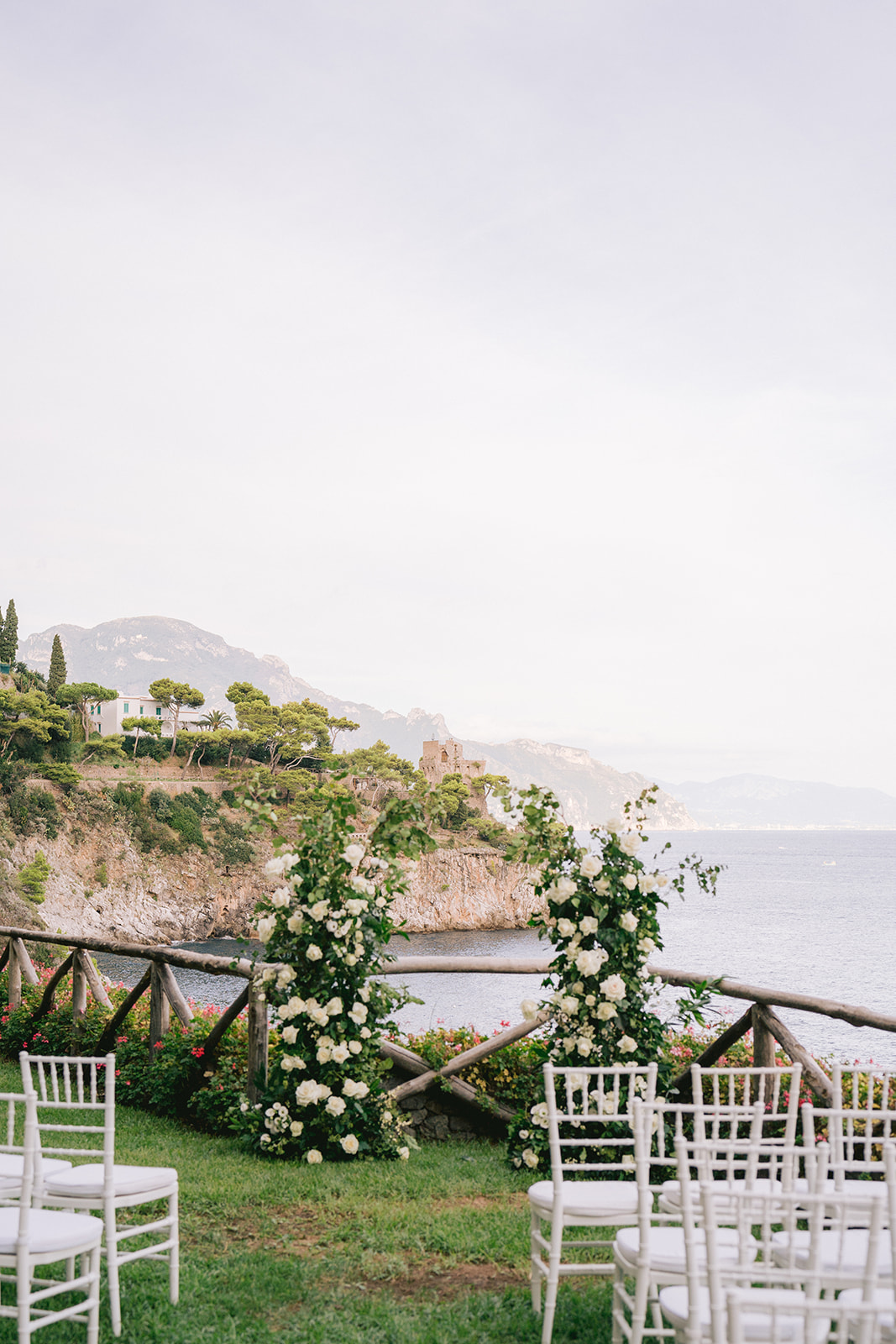 Andrea Gallucci - Destination Wedding Photographer- Amalfi Coast Positano Santorini Barcellona Rome Ravello Paris New York Andrea Gallucci - Destination Wedding Photographer- Amalfi Coast Positano Santorini Barcellona Rome Ravello Paris New York