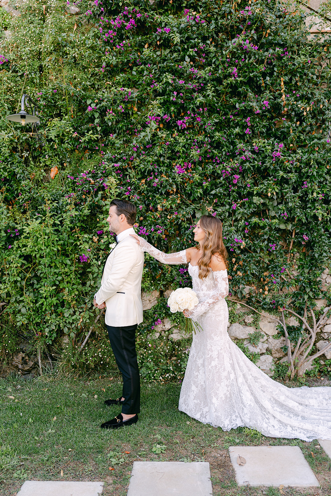 Andrea Gallucci - Destination Wedding Photographer- Amalfi Coast Positano Santorini Barcellona Rome Ravello Paris New York first look with the groom