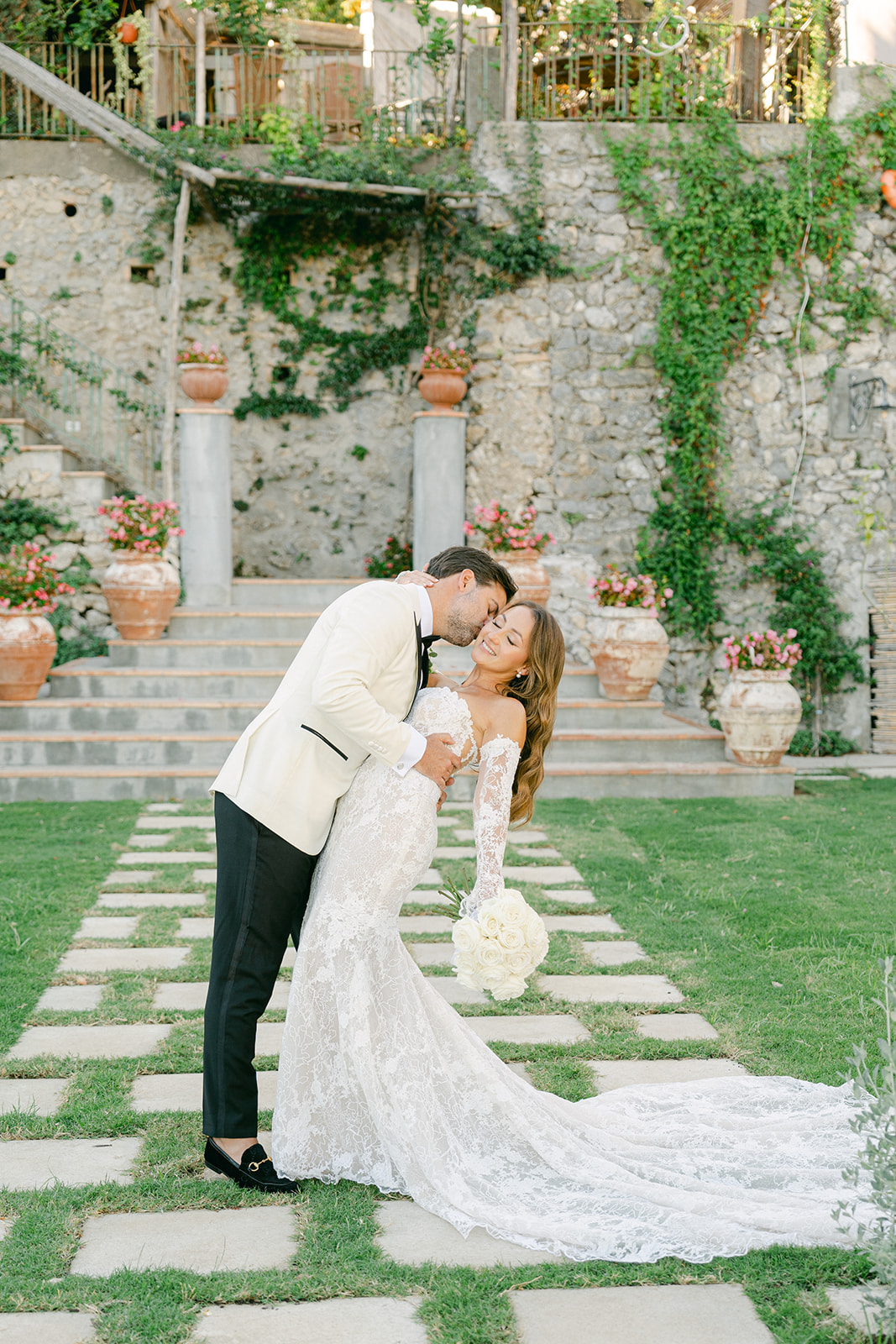 Andrea Gallucci - Destination Wedding Photographer- Amalfi Coast Positano Santorini Barcellona Rome Ravello Paris New York luxury wedding photo of the wedding couple
