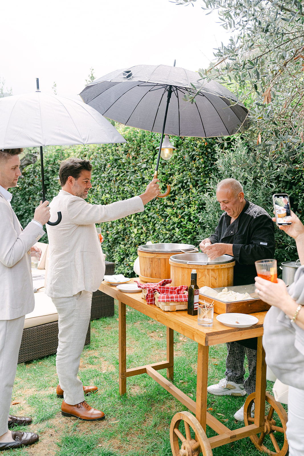 Andrea Gallucci - Destination Wedding Photographer- Amalfi Coast Positano Santorini Barcellona Rome Ravello Paris New York documentary photo during the rehearsal dinner