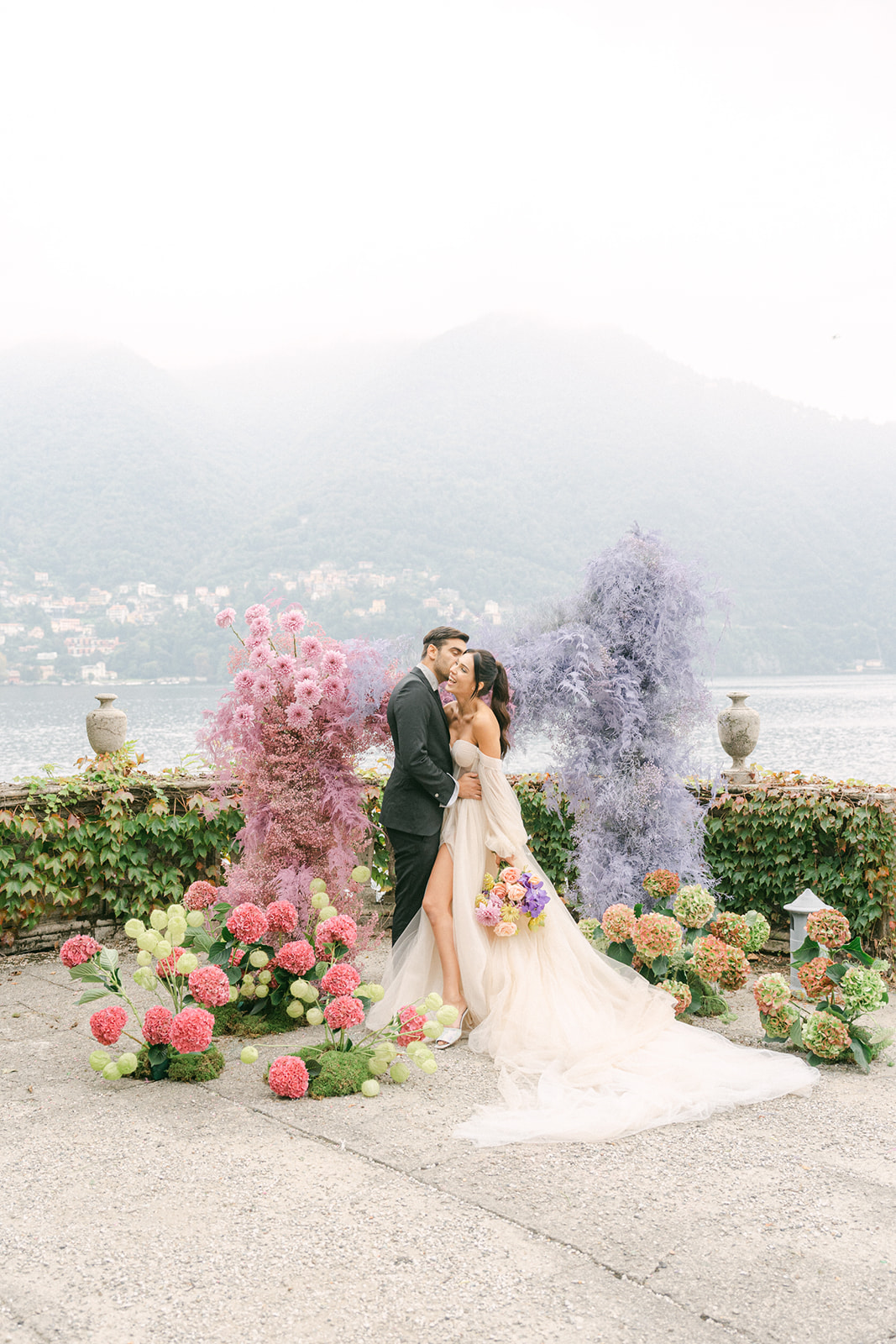 Andrea Gallucci - Destination Wedding Photographer- Amalfi Coast Positano Santorini Barcellona Rome Ravello Paris New York Modern wedding ceremony in Lake Como