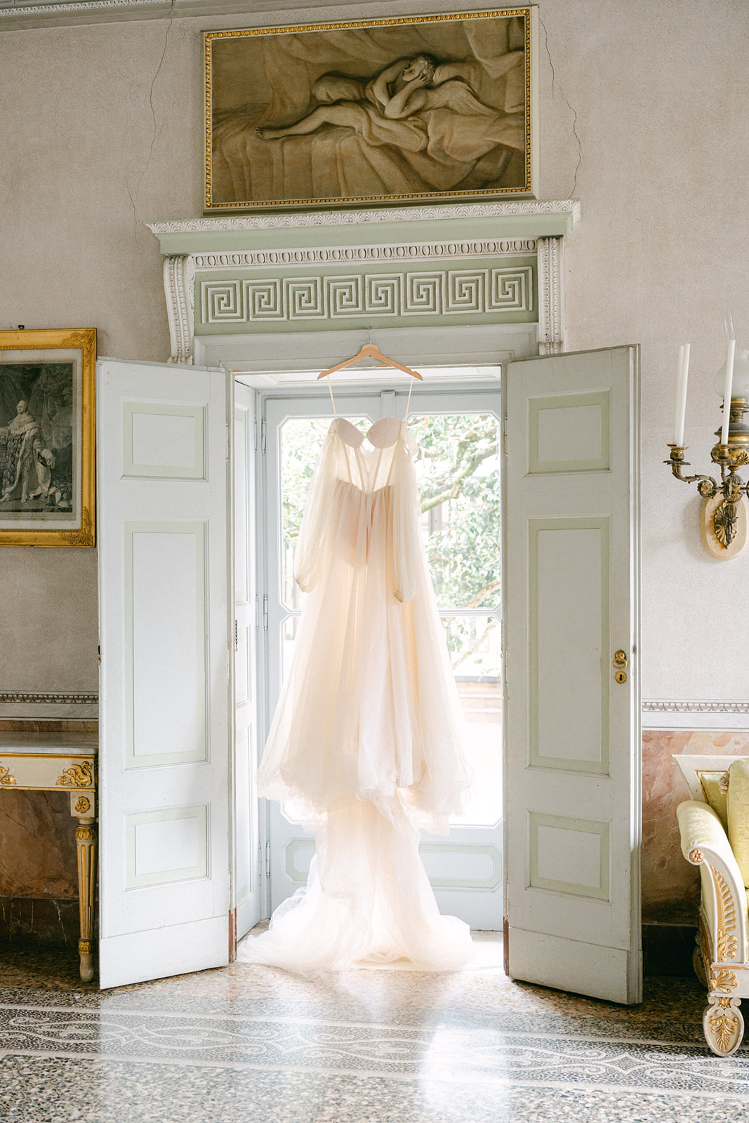 Andrea Gallucci - Destination Wedding Photographer- Amalfi Coast Positano Santorini Barcellona Rome Ravello Paris New York Wedding dress photos indoor Villa Pizzo