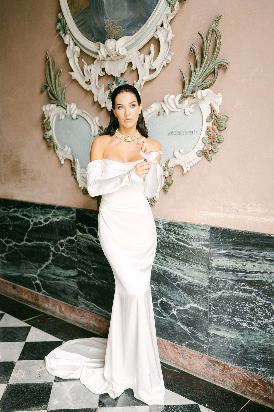Andrea Gallucci - Destination Wedding Photographer- Amalfi Coast Positano Santorini Barcellona Rome Ravello Paris New York modern wedding portrait of bride in Villa Pizzo