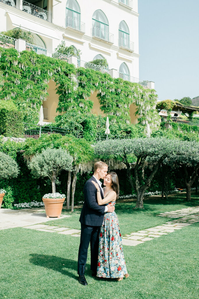 garden photoshoot of the couple 