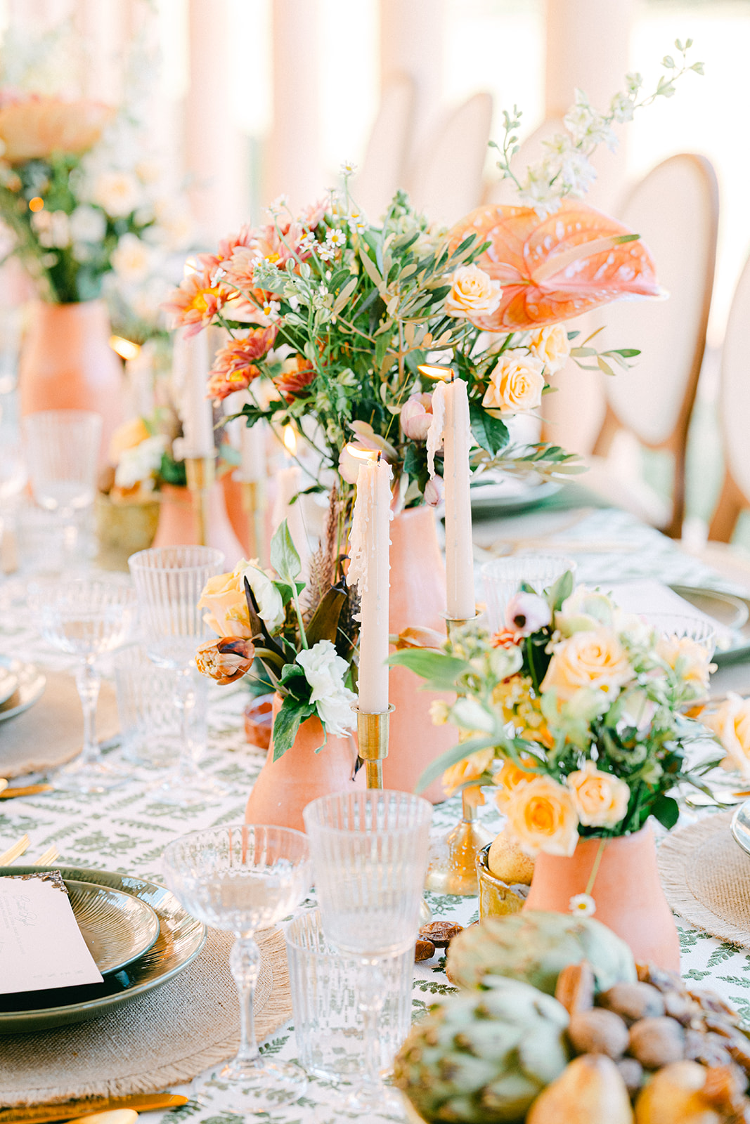 Color wedding table for a summer morocco wedding