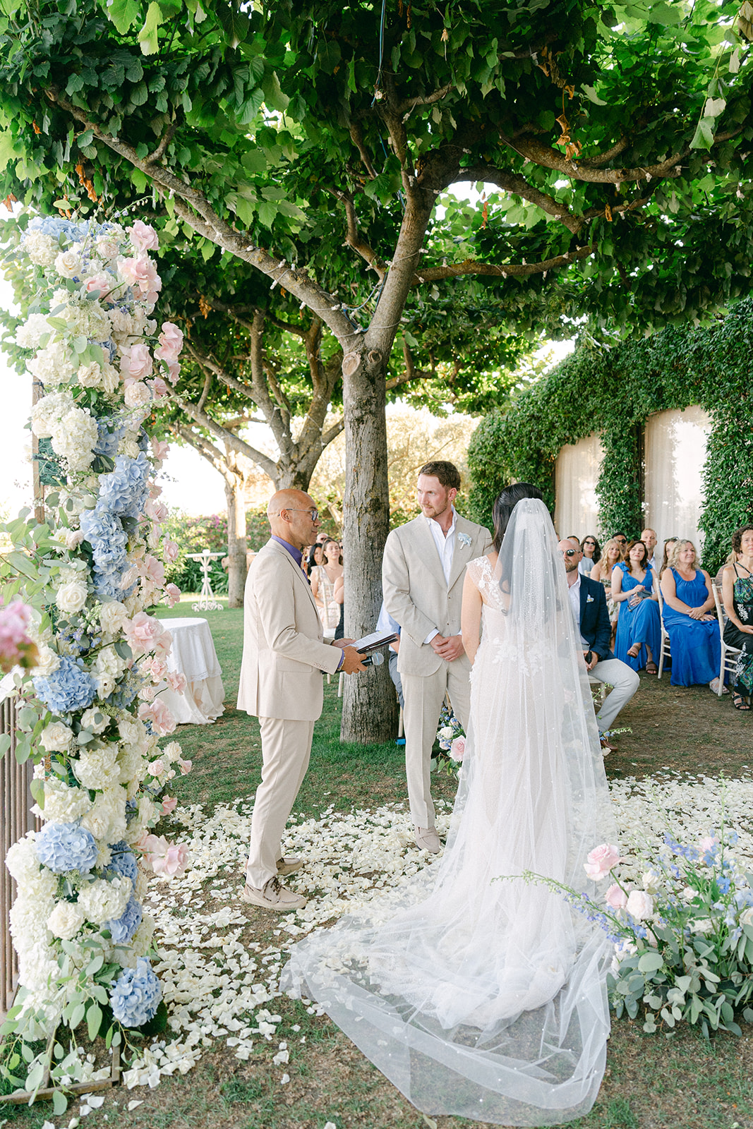Andrea Gallucci - Destination Wedding Photographer- Amalfi Coast Positano Santorini Barcellona Rome Ravello Paris New York garden wedding ceremony in Amalfi Coast