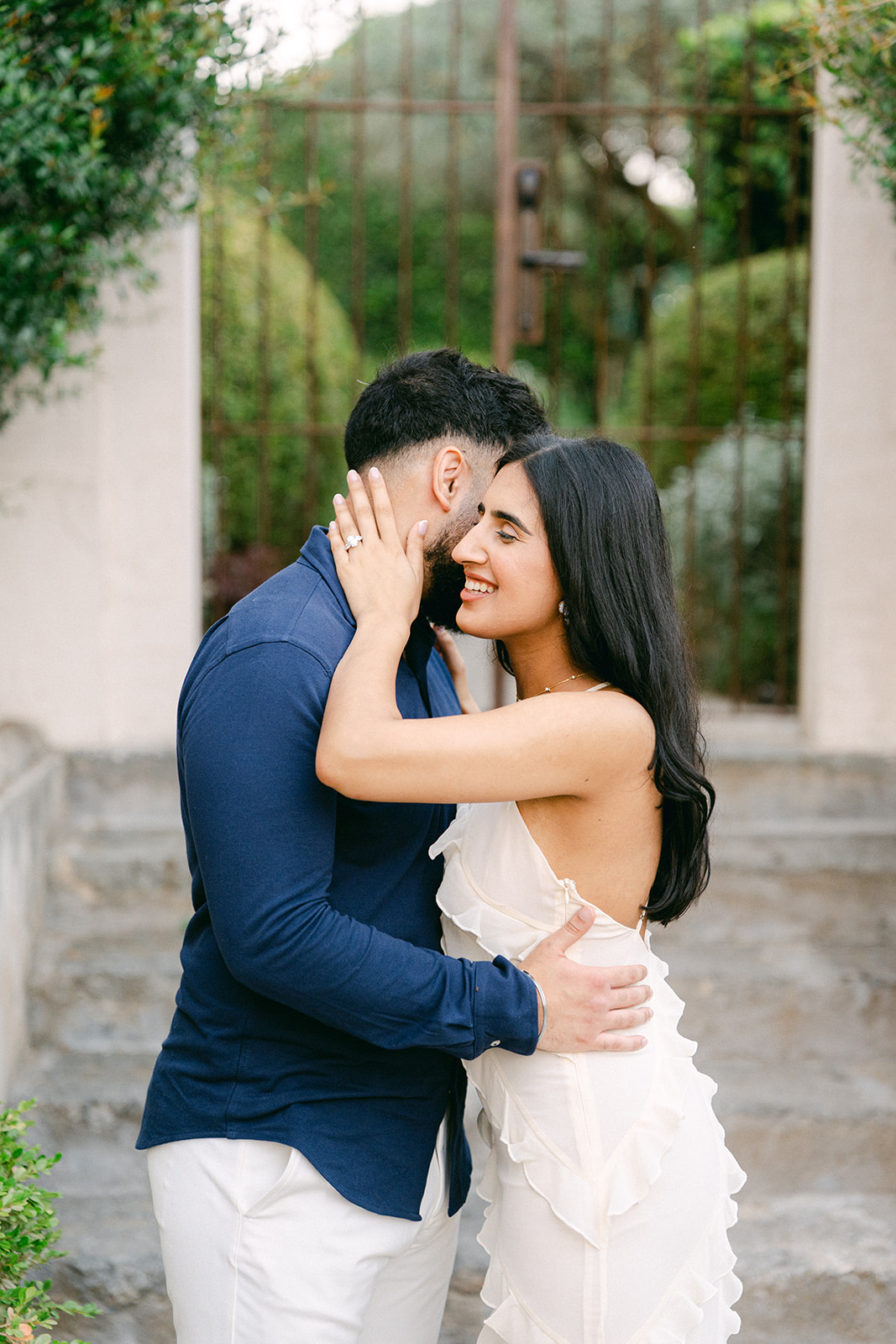 Relaxed and candid engagement photography in Italy by local photographer