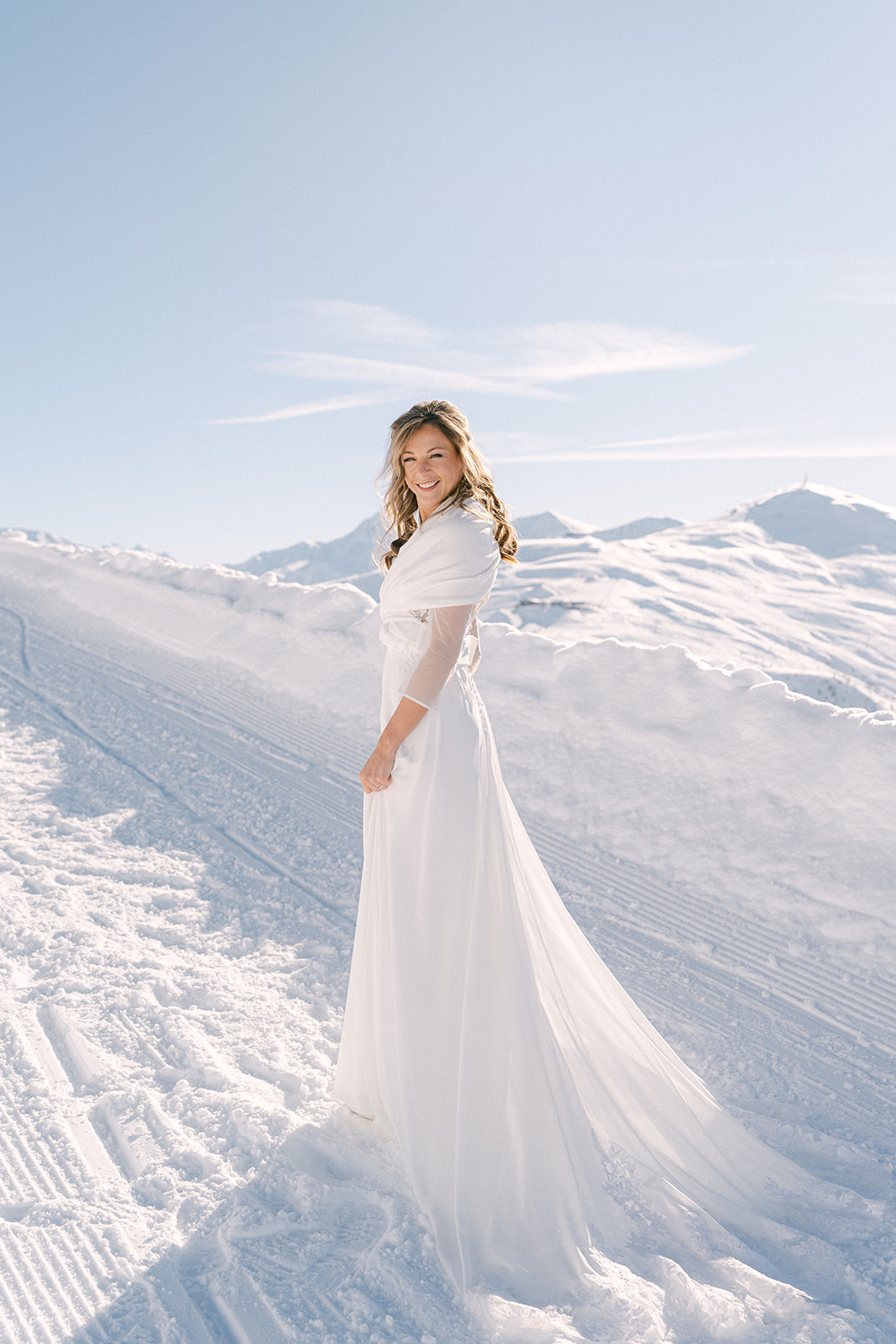 bridal portraits during a winter wedding in the Dolomites, Italy