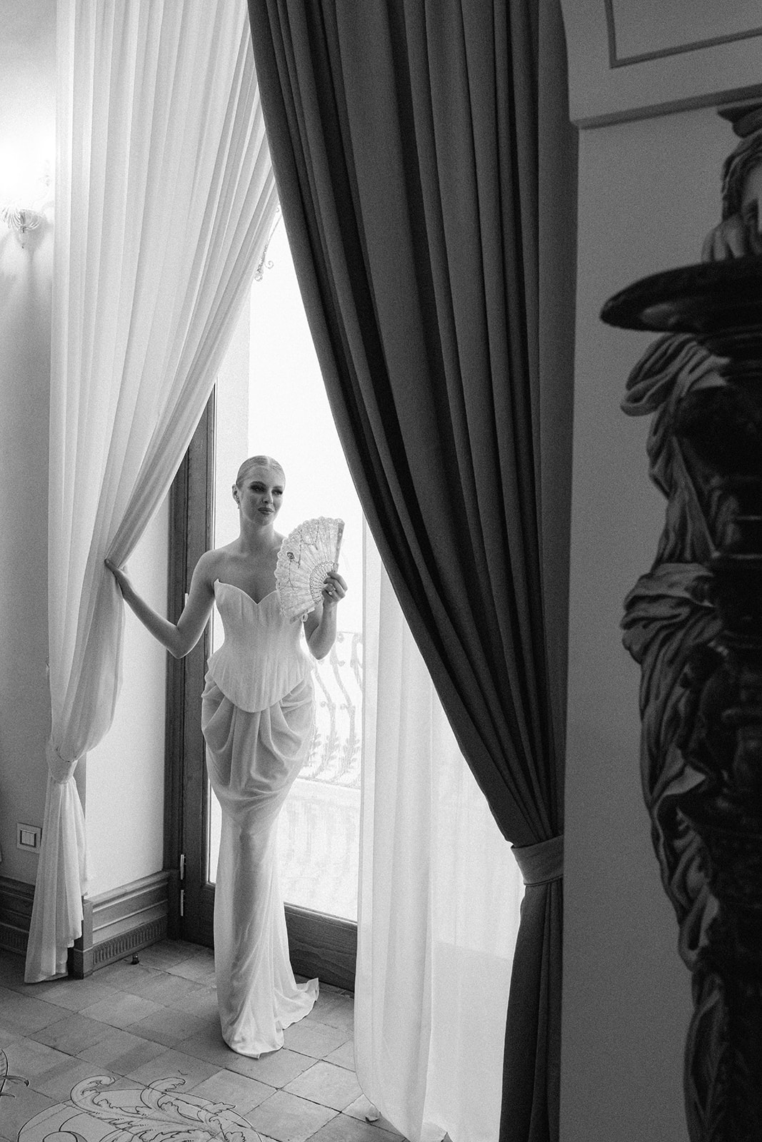 Bridal Editorial style wedding photography at La Rondinaia in Ravello