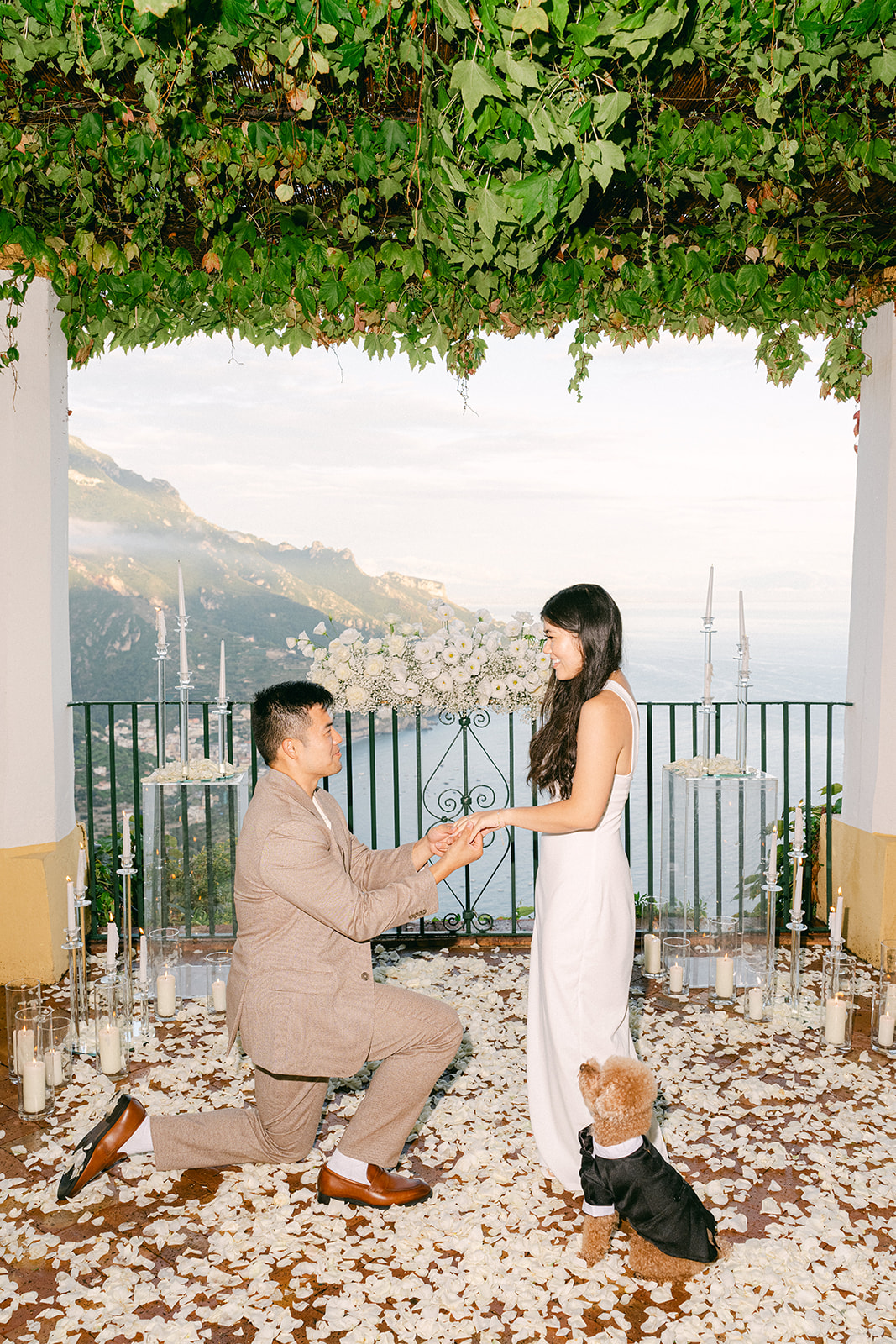 Engagement photoshoot in Ravello with couple and their dog