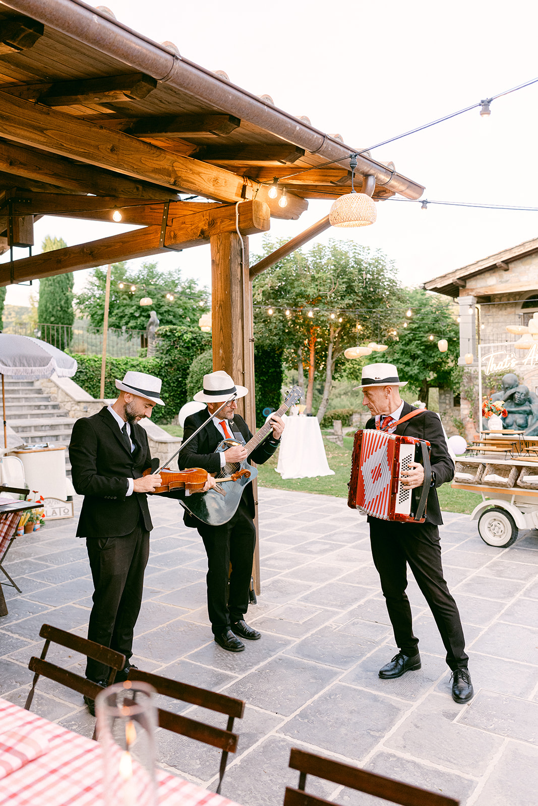 Andrea Gallucci - Destination Wedding Photographer- Amalfi Coast Positano Santorini Barcellona Rome Ravello Paris New York
