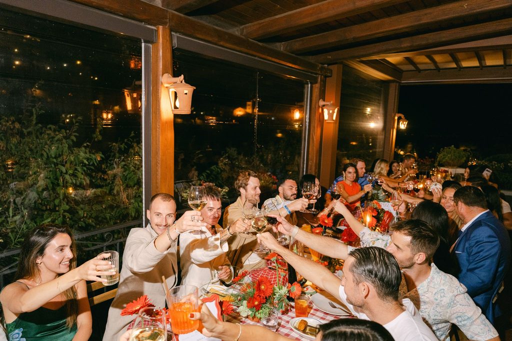 Andrea Gallucci - Destination Wedding Photographer- Amalfi Coast Positano Santorini Barcellona Rome Ravello Paris New York Romantic candlelit welcome dinner at Trattoria da Lorenzo for a destination wedding in Italy