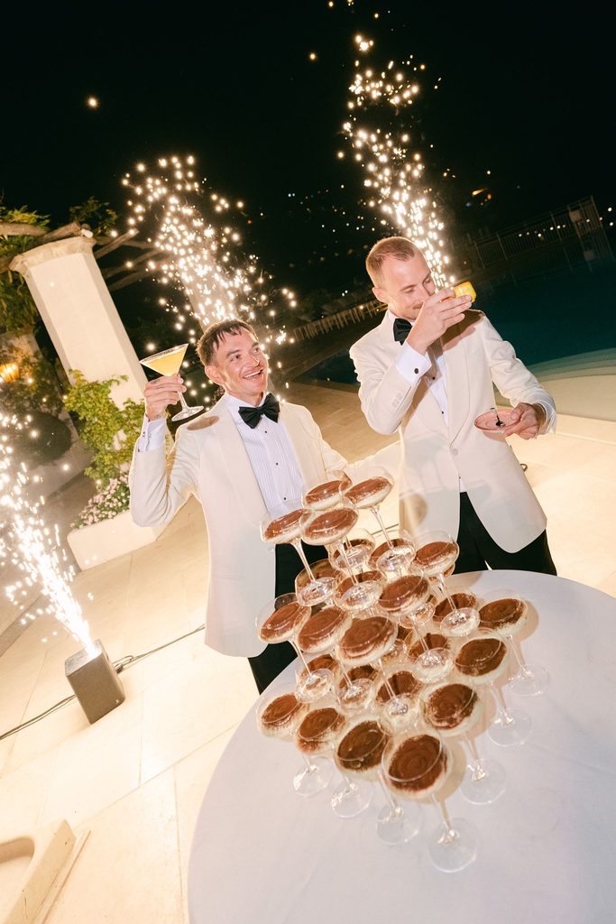 Andrea Gallucci - Destination Wedding Photographer- Amalfi Coast Positano Santorini Barcellona Rome Ravello Paris New York Luxury destination wedding reception at Belmond Hotel Caruso overlooking the Italian coastline